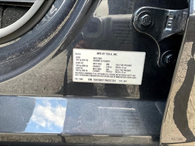 Used 2024 Tesla Model Y Performance AWD/4WD image 19
