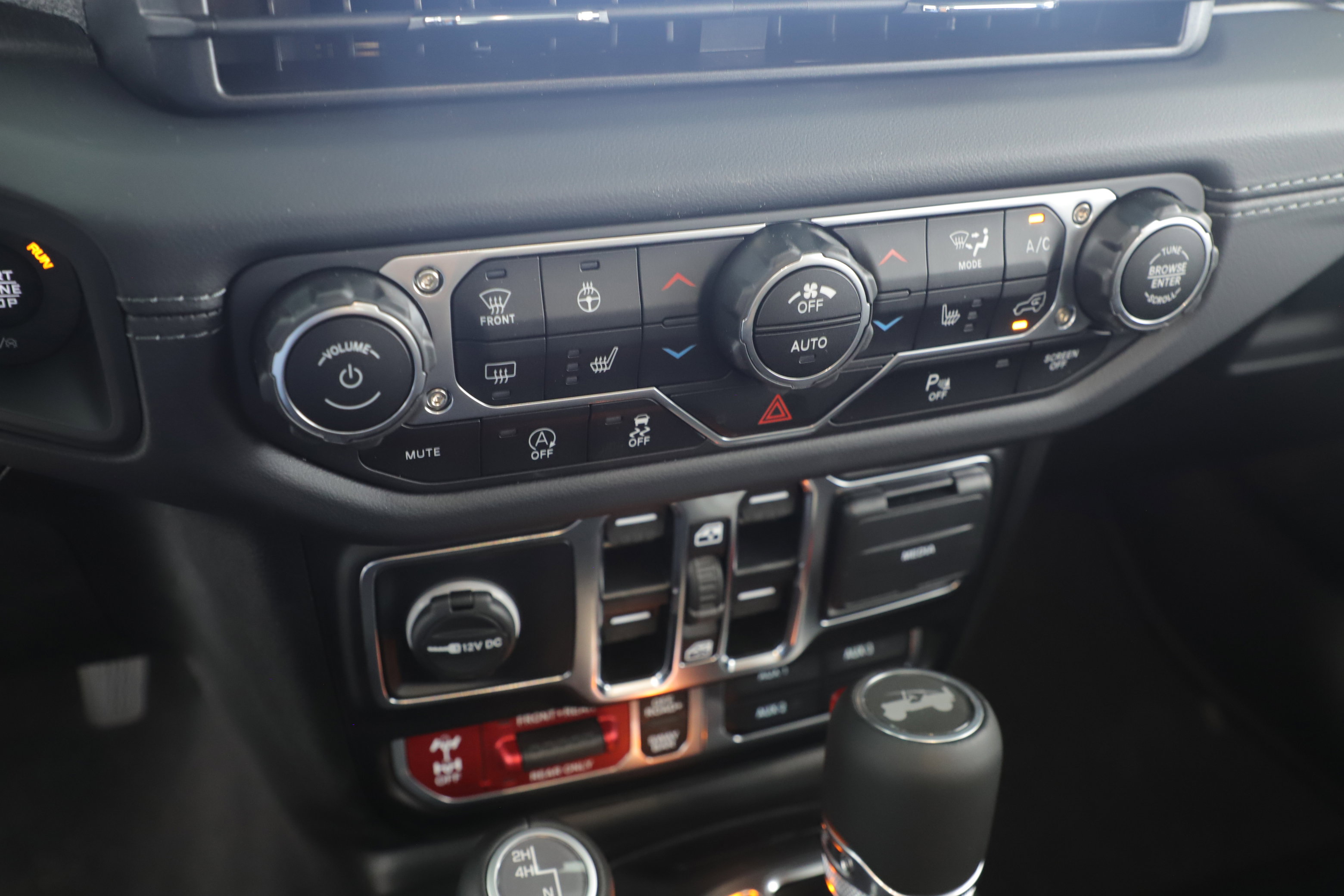 New 2025 Jeep Wrangler Unlimited Rubicon image 15