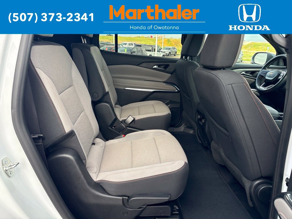 Used 2026 Chevrolet Traverse LT w/ Driver Confidence Package AWD/4WD image 17