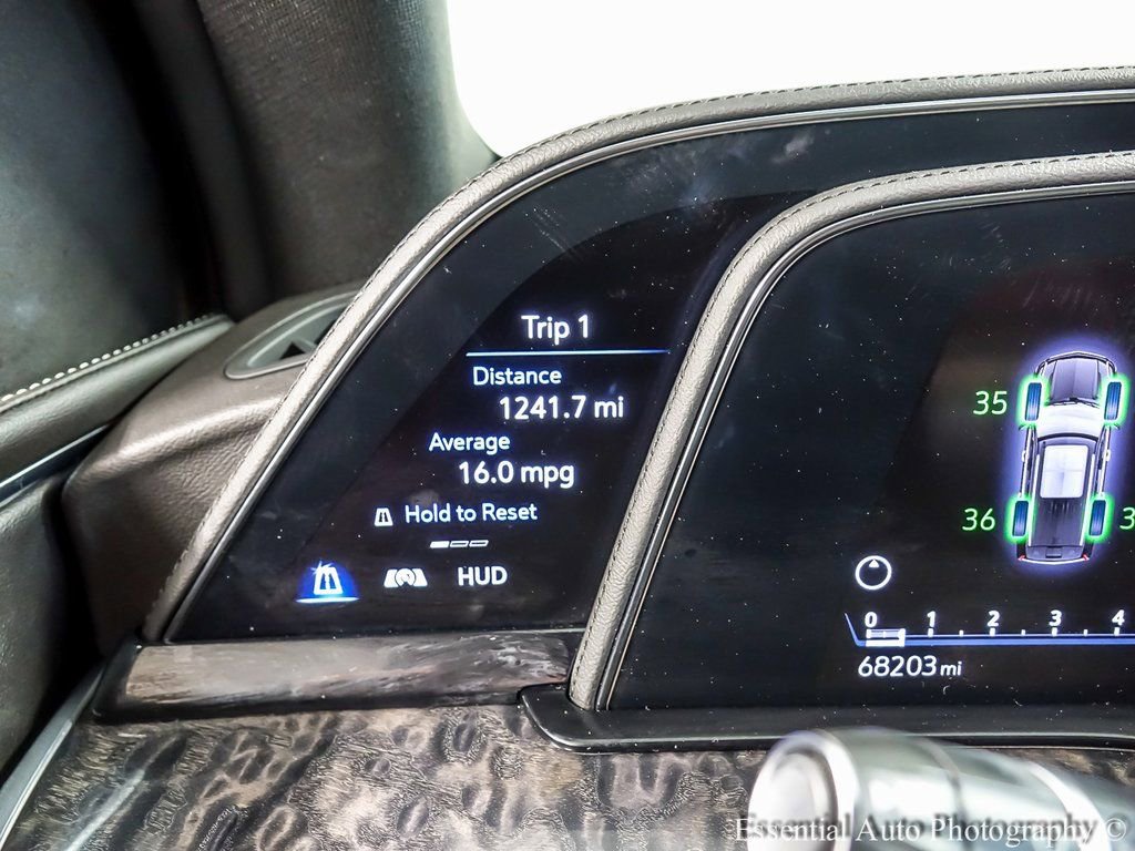 Used 2022 Cadillac Escalade Premium Luxury w/ Performance Package image 16