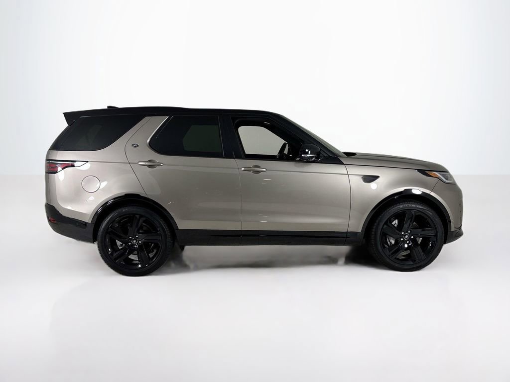 Used 2025 Land Rover Discovery Dynamic SE AWD/4WD image 6
