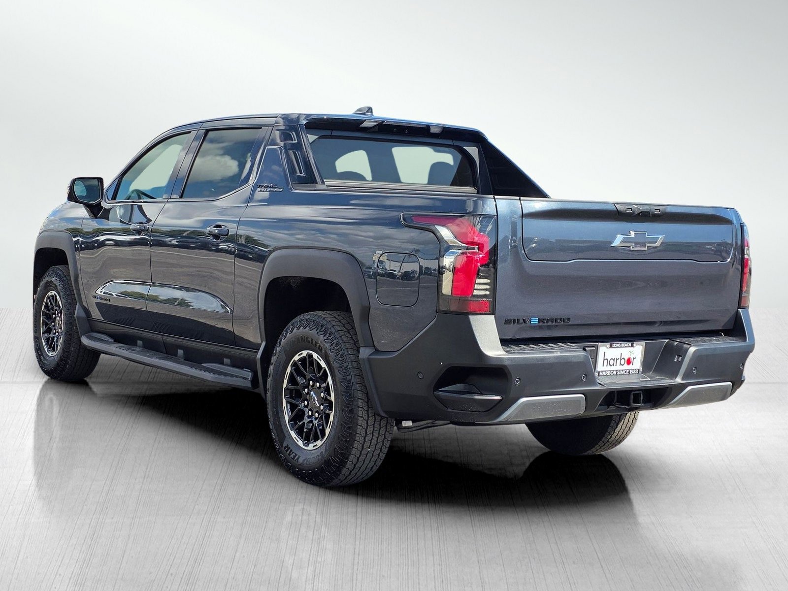 New 2026 Chevrolet Silverado EV Trail Boss w/ Premium Package image 6