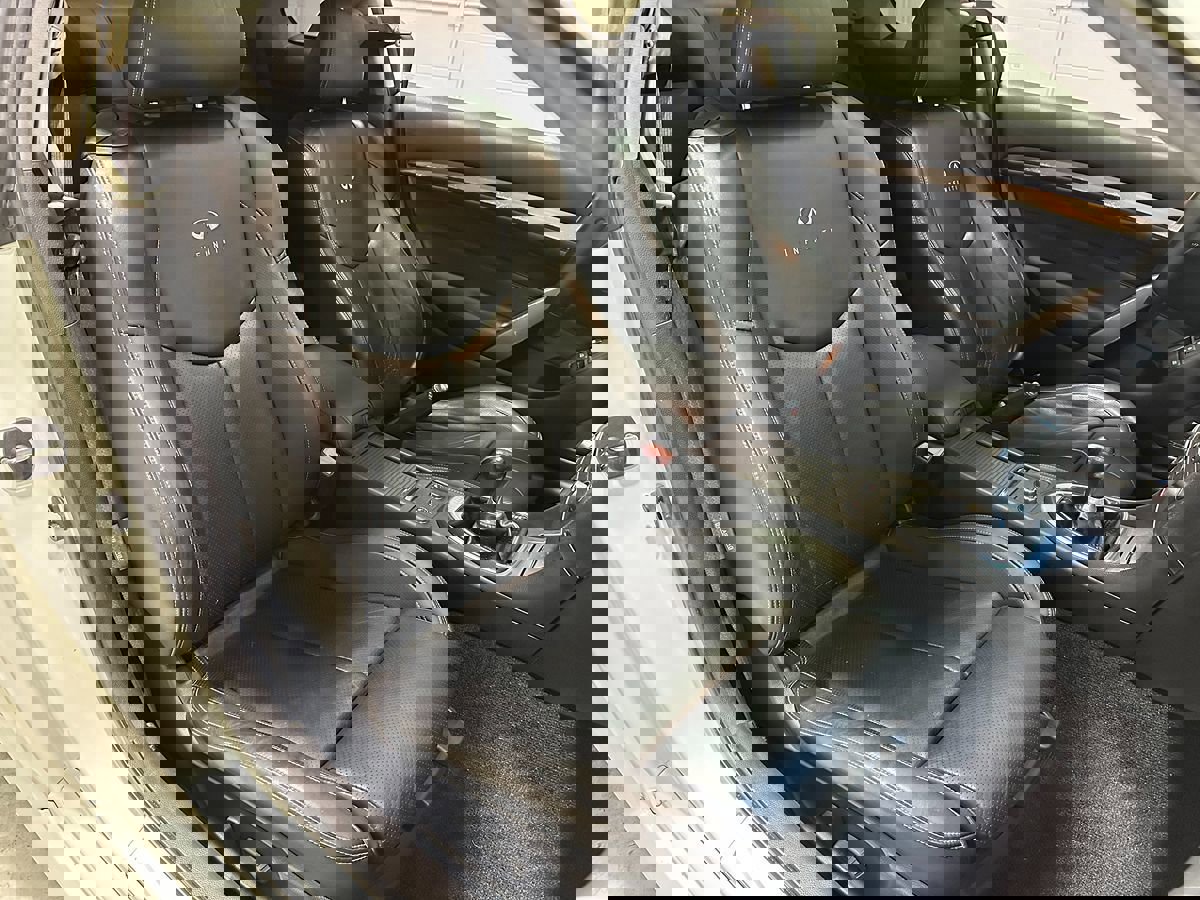 Used 2011 INFINITI G37 Sport image 11