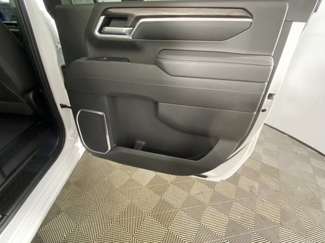 Used 2025 Chevrolet Silverado 3500 LTZ w/ LTZ Convenience Package image 12