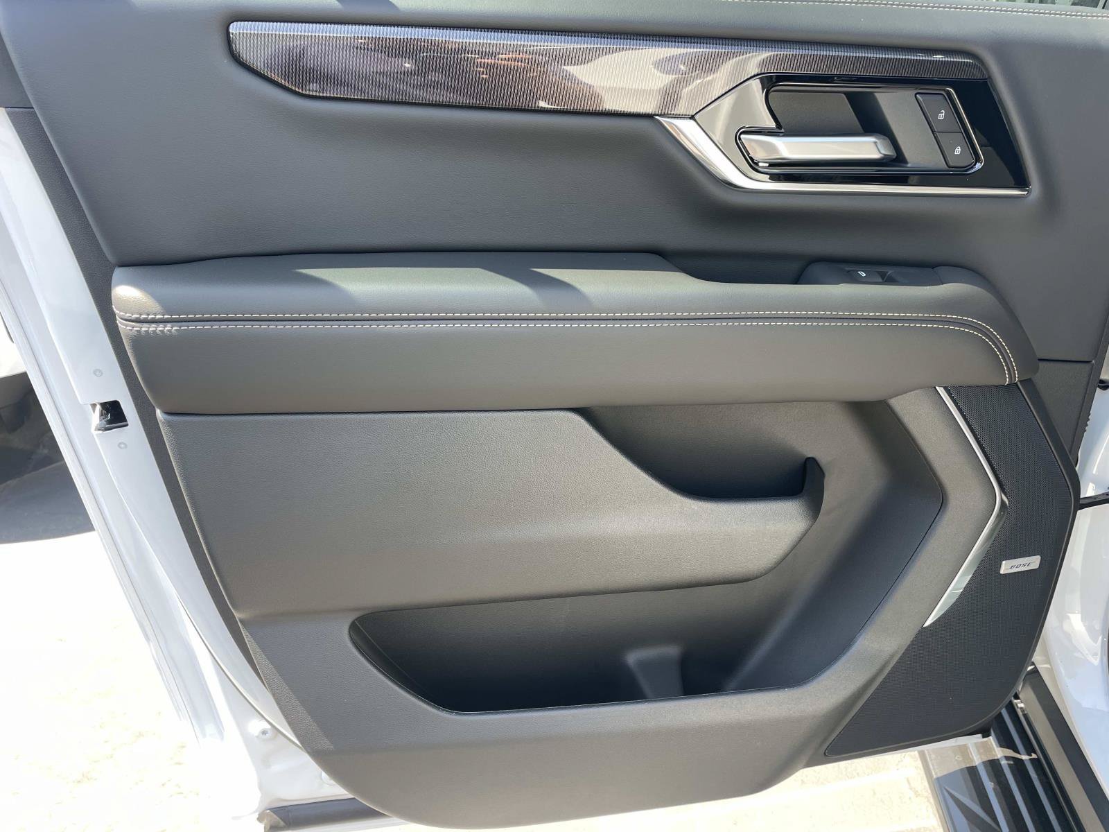 New 2026 GMC Yukon XL Elevation RWD image 23