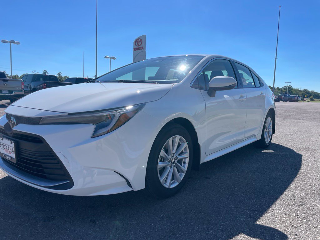 New 2027 Toyota Corolla XLE FWD image 10