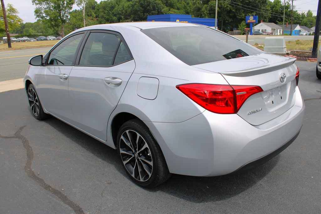 Used 2019 Toyota Corolla SE FWD image 8