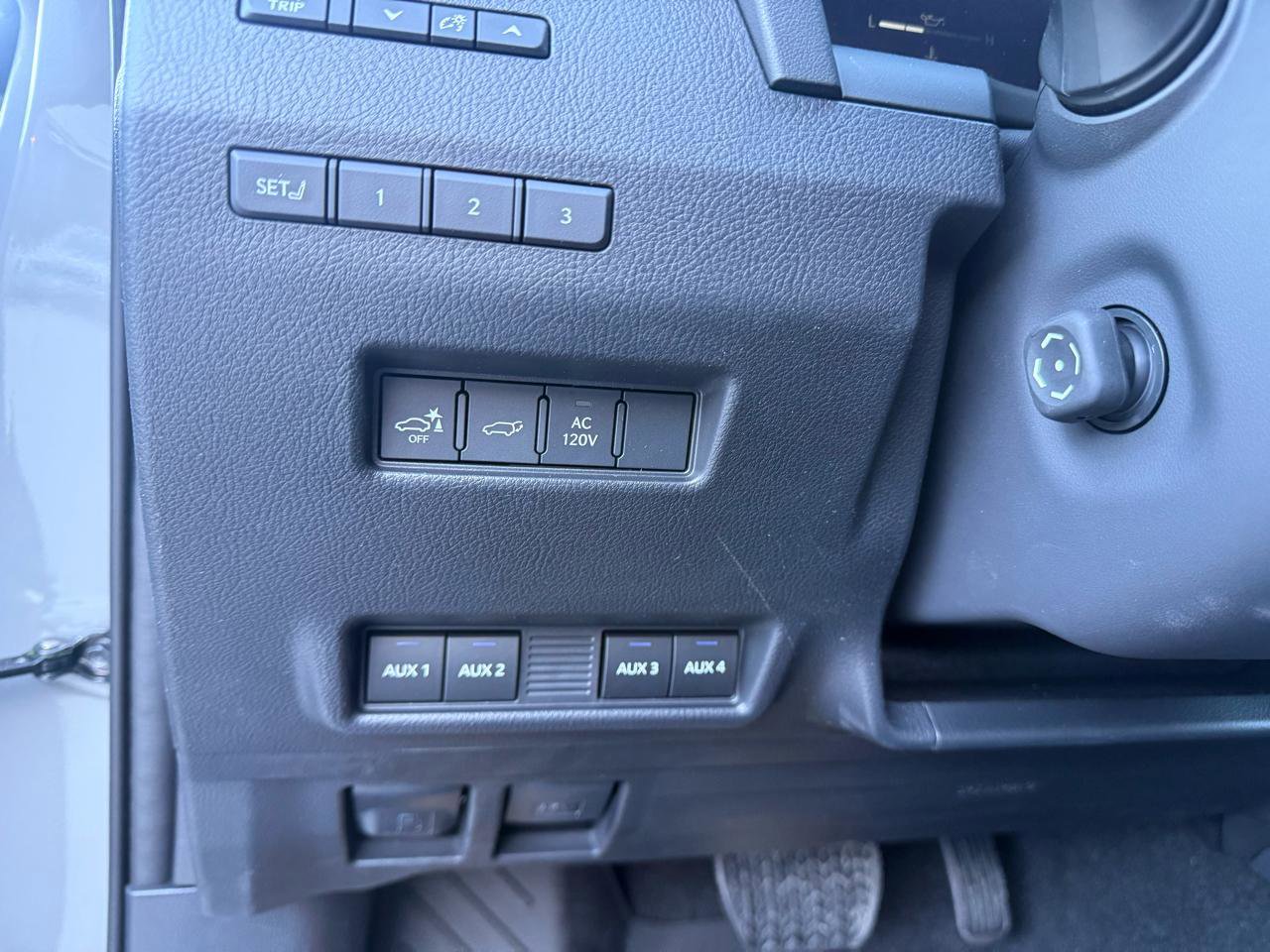 Used 2026 Lexus GX 550 image 23