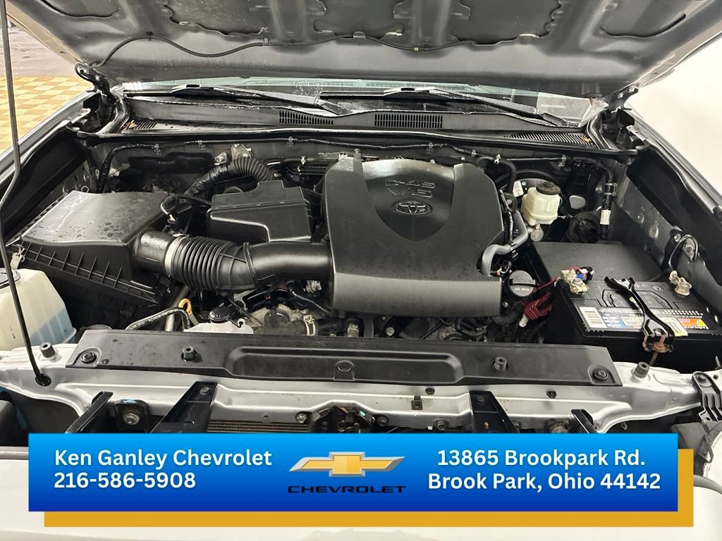 Used 2020 Toyota Tacoma SR5 AWD/4WD image 23