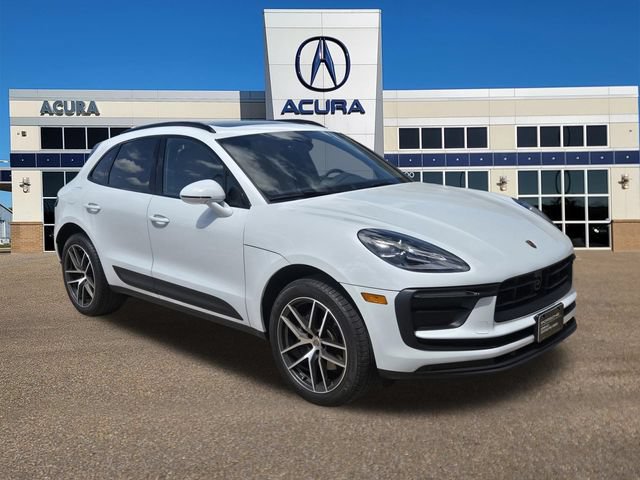 Used 2025 Porsche Macan Turbo AWD/4WD image 1