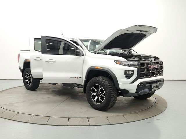 Used 2024 GMC Canyon AT4X image 9