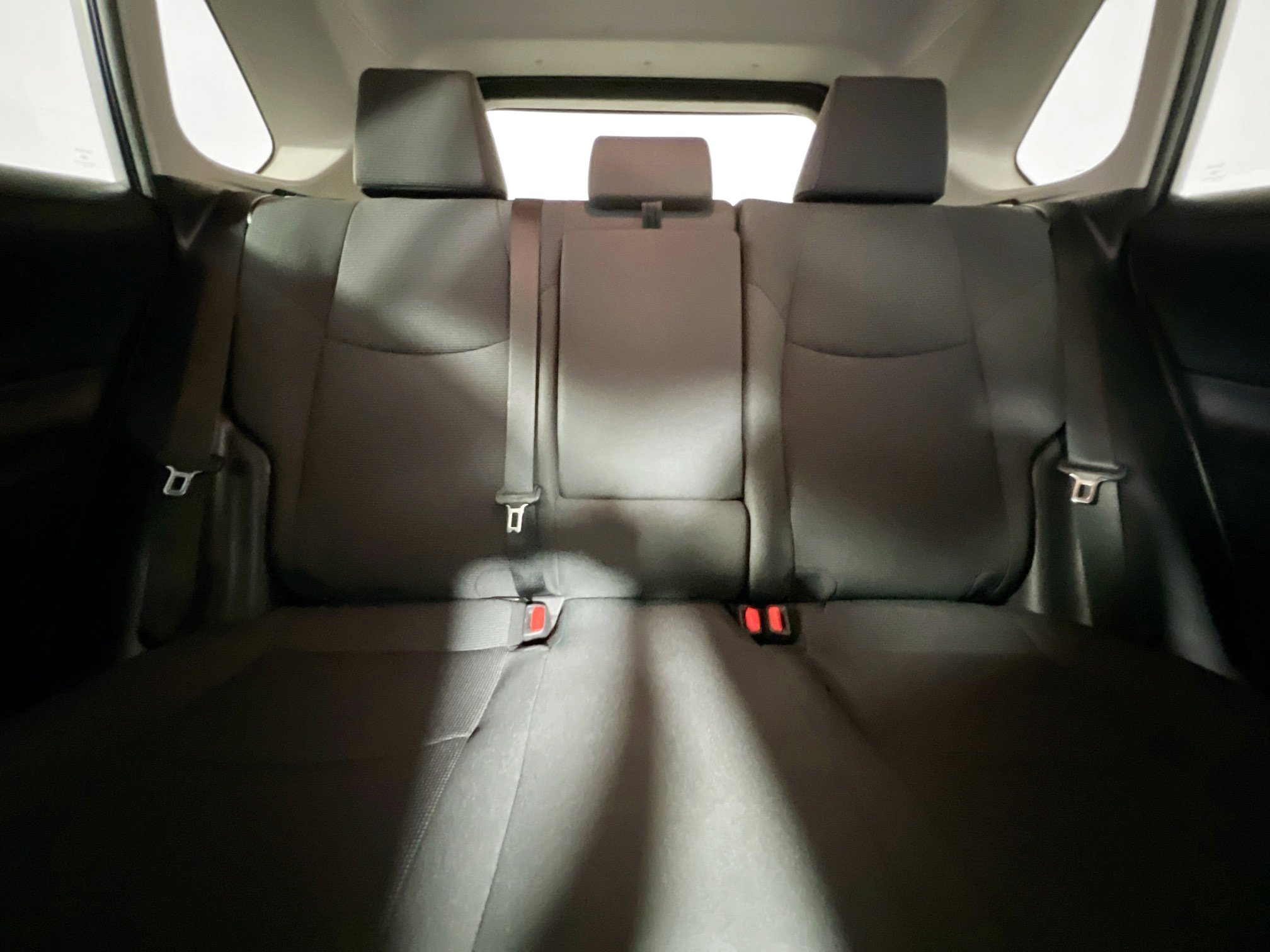 Used 2019 Toyota RAV4 LE FWD image 32