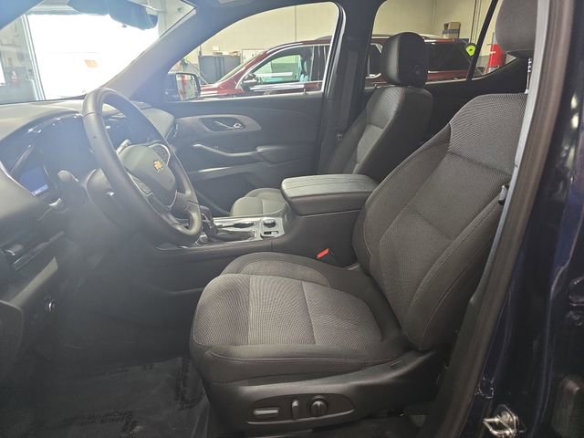 Used 2023 Chevrolet Traverse LT w/ Rear Camera Mirror Package image 20