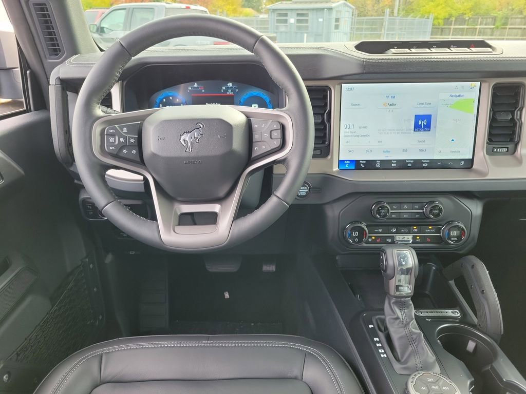 New 2025 Ford Bronco Outer Banks w/ Sasquatch Package image 12