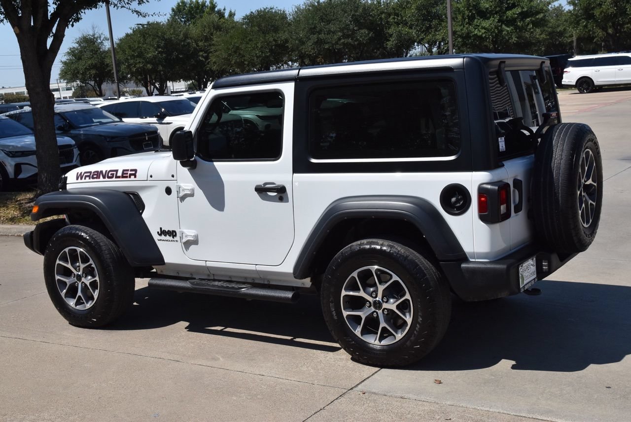 Used 2024 Jeep Wrangler Sport AWD/4WD image 11