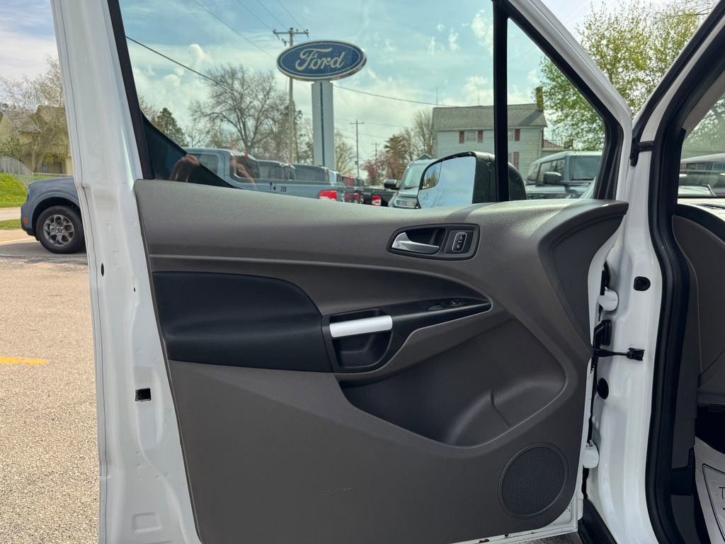 Used 2022 Ford Transit Connect XLT FWD image 14