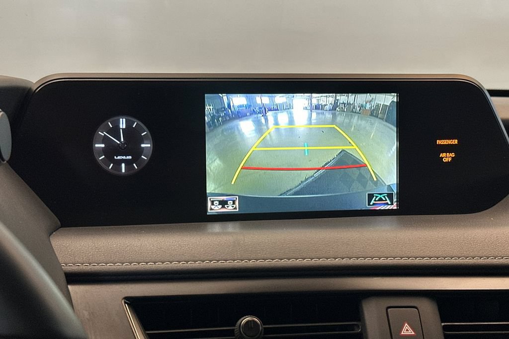 Used 2022 Lexus UX 200 FWD image 19