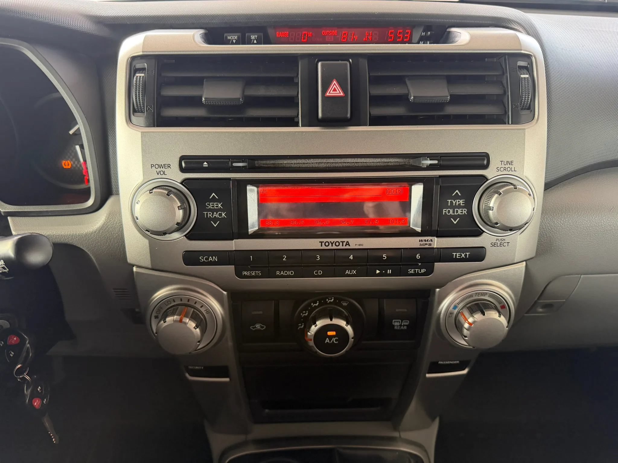 Used 2012 Toyota 4Runner SR5 w/ Convenience Pkg AWD/4WD image 19