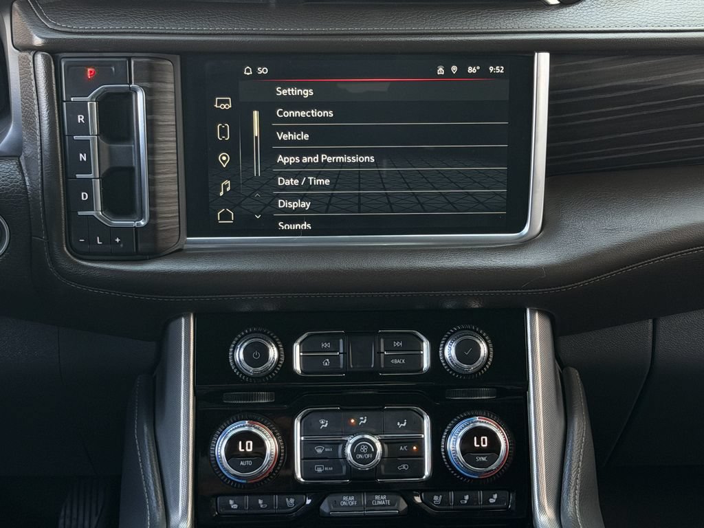 Used 2022 GMC Yukon Denali AWD/4WD image 17