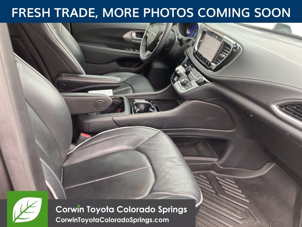 Used 2021 Chrysler Pacifica Limited w/ Uconnect Theater Family Group AWD/4WD image 13