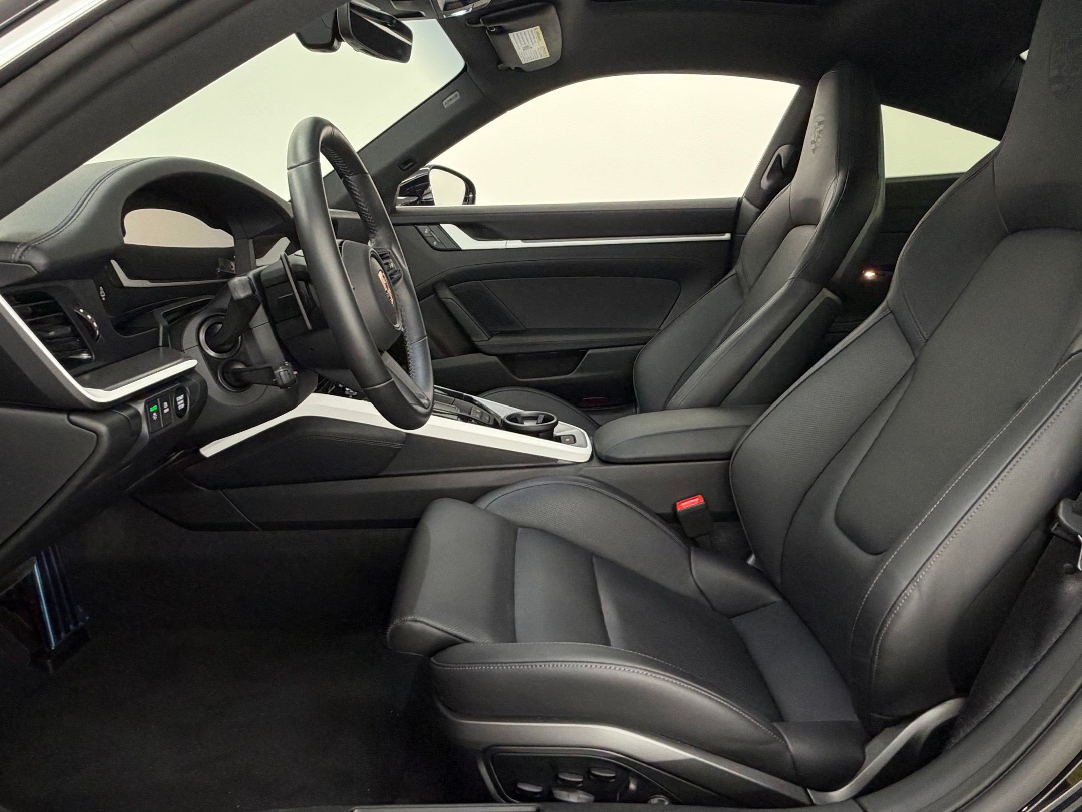 Certified 2026 Porsche 911 Carrera RWD image 27