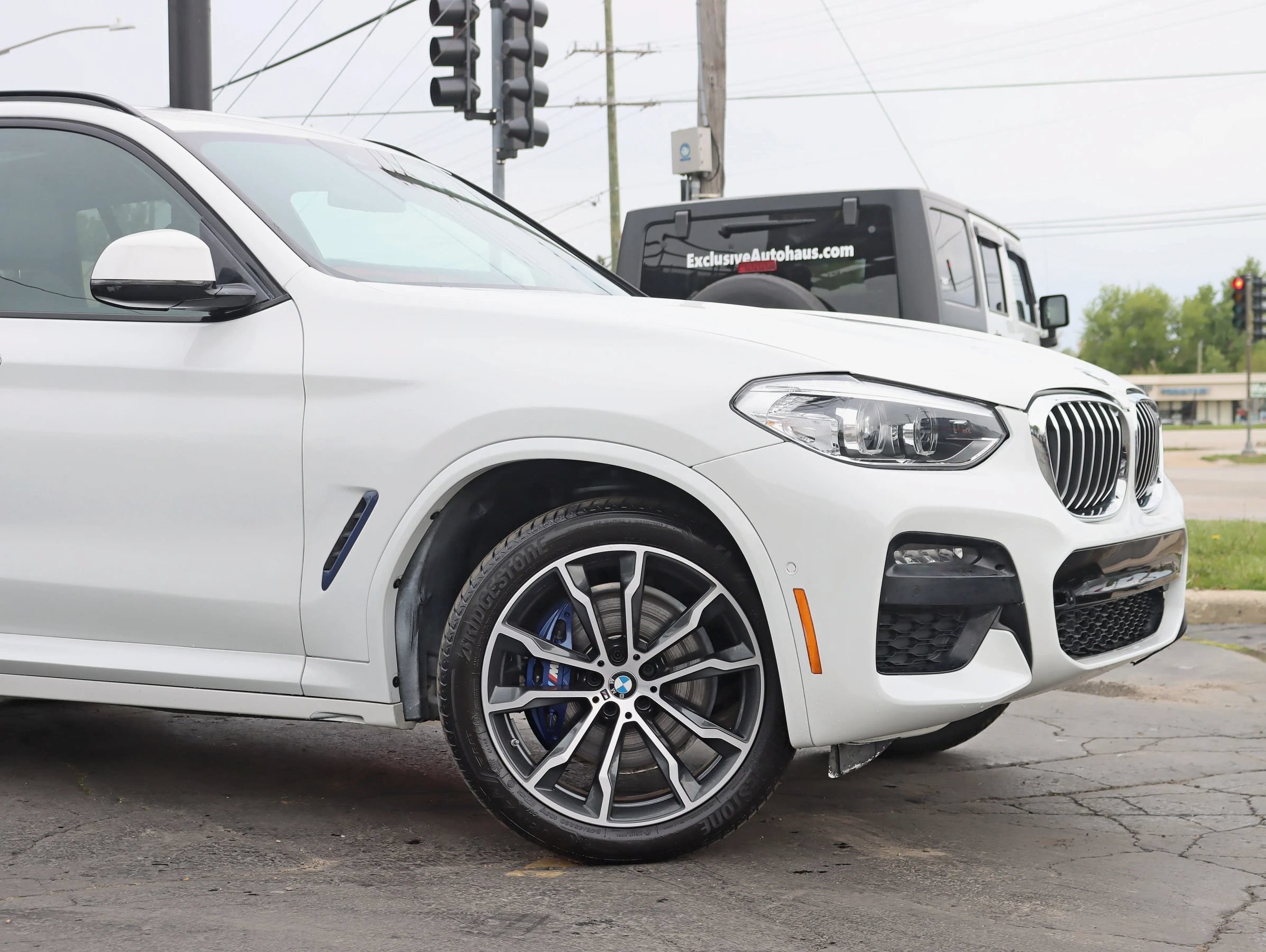 Used 2021 BMW X3 xDrive30e AWD/4WD image 3