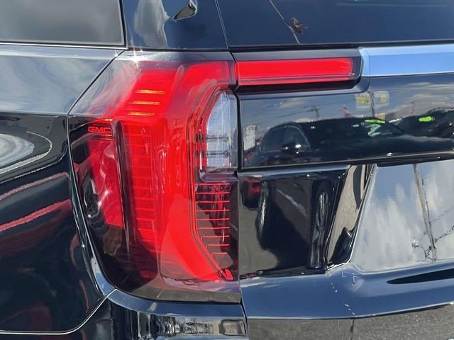 Certified 2025 GMC Yukon XL Denali AWD/4WD image 7