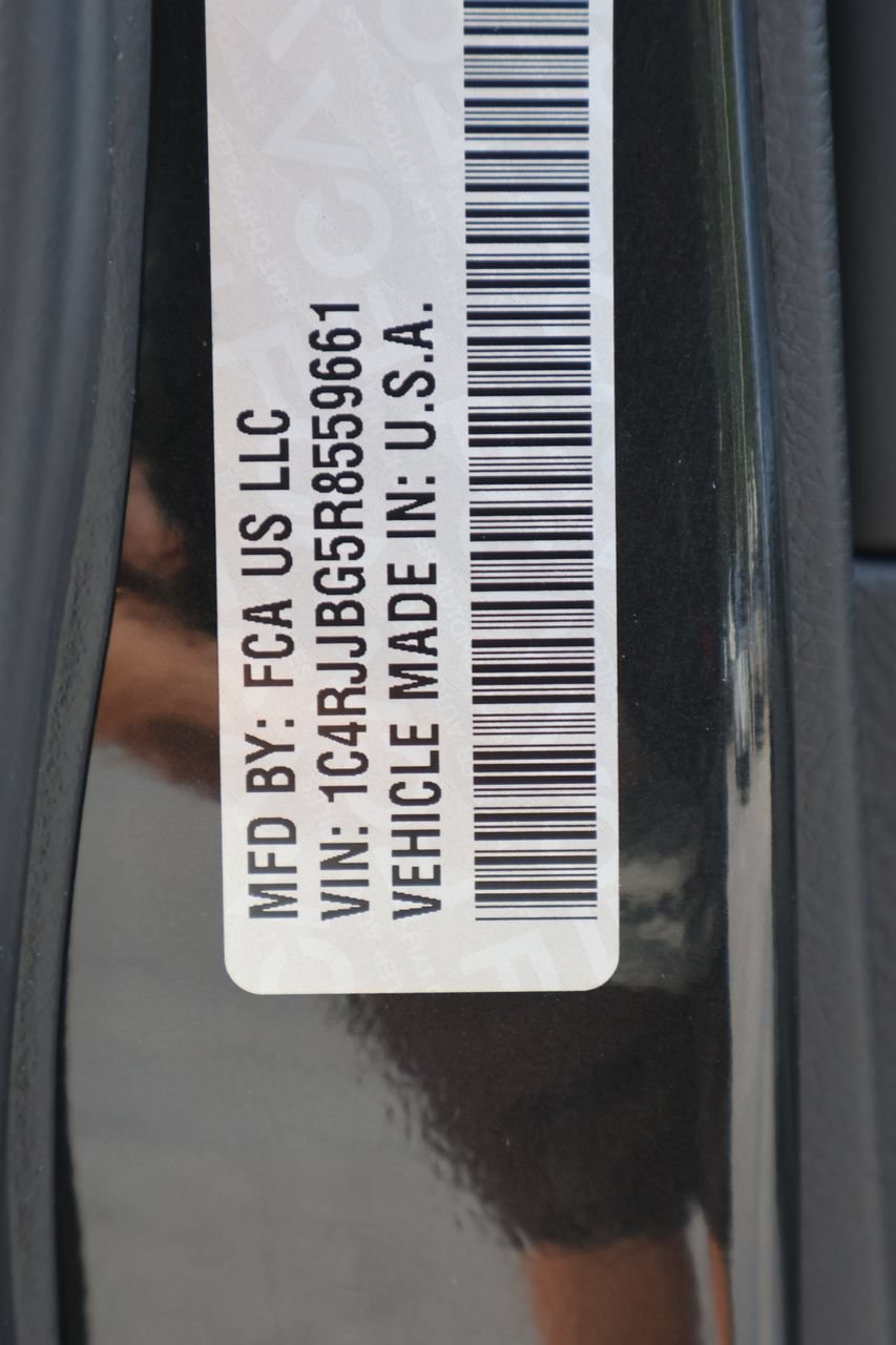 Used 2024 Jeep Grand Cherokee L Limited w/ Trailer Tow Package RWD image 28