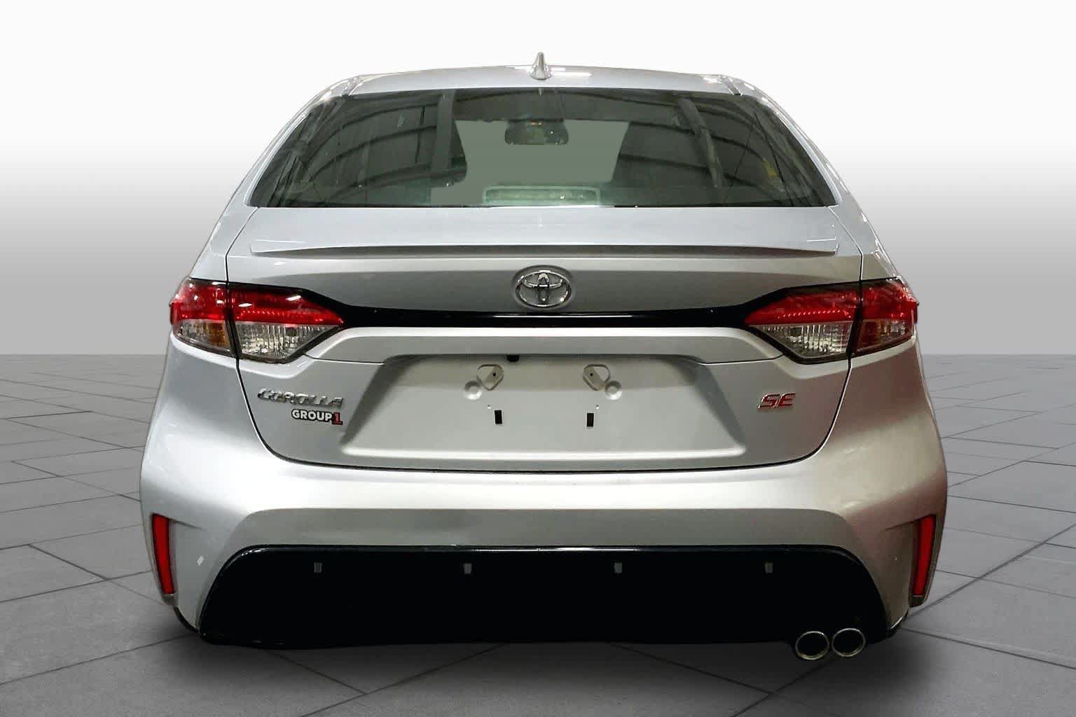 Certified 2026 Toyota Corolla SE FWD image 5
