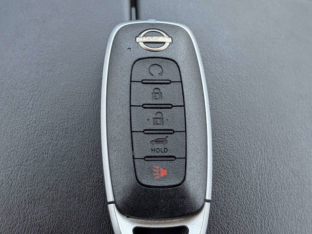Used 2023 Nissan Rogue SV w/ SV Premium B Package FWD image 31