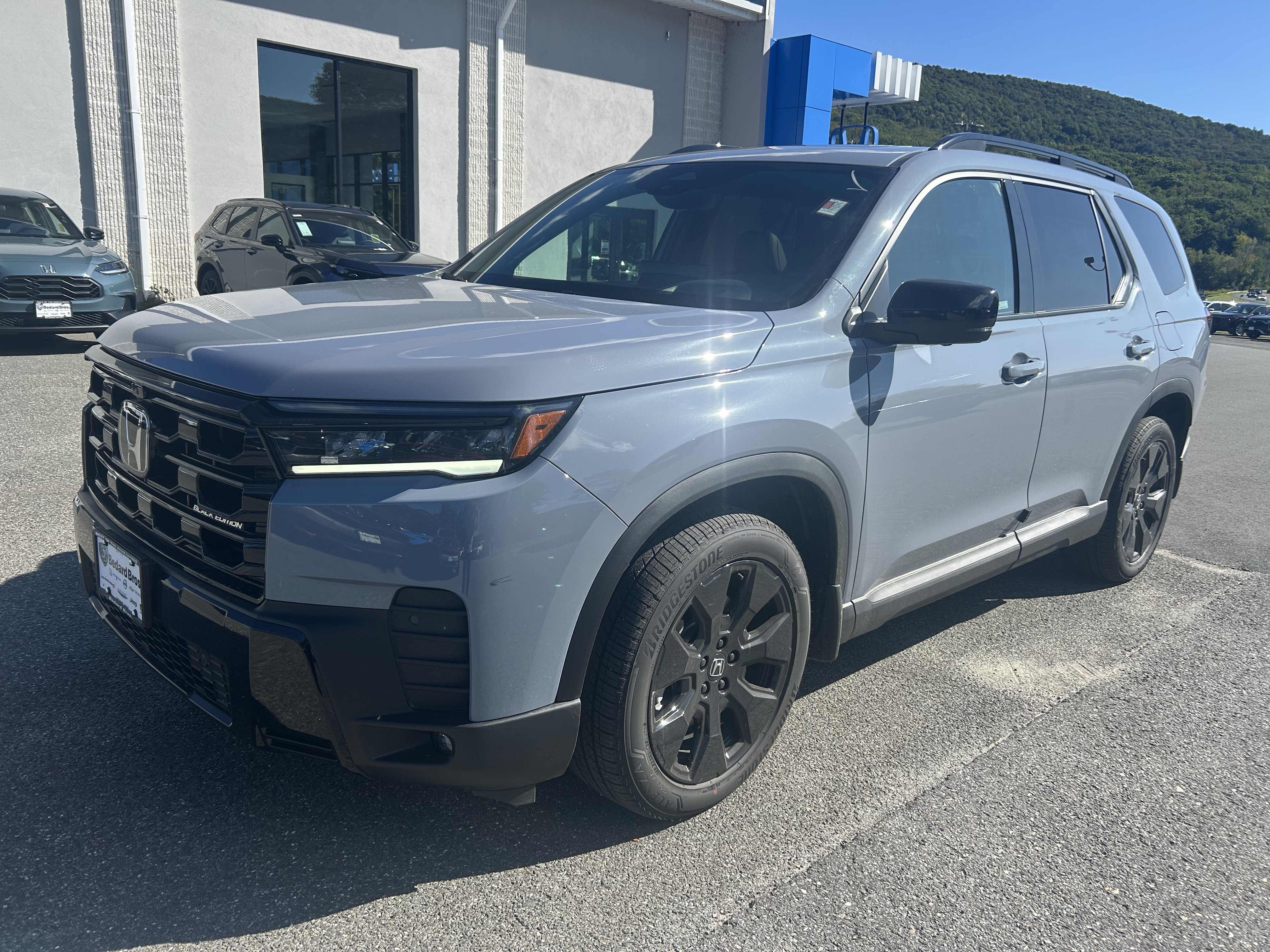 New 2026 Honda Pilot Black Edition image 1