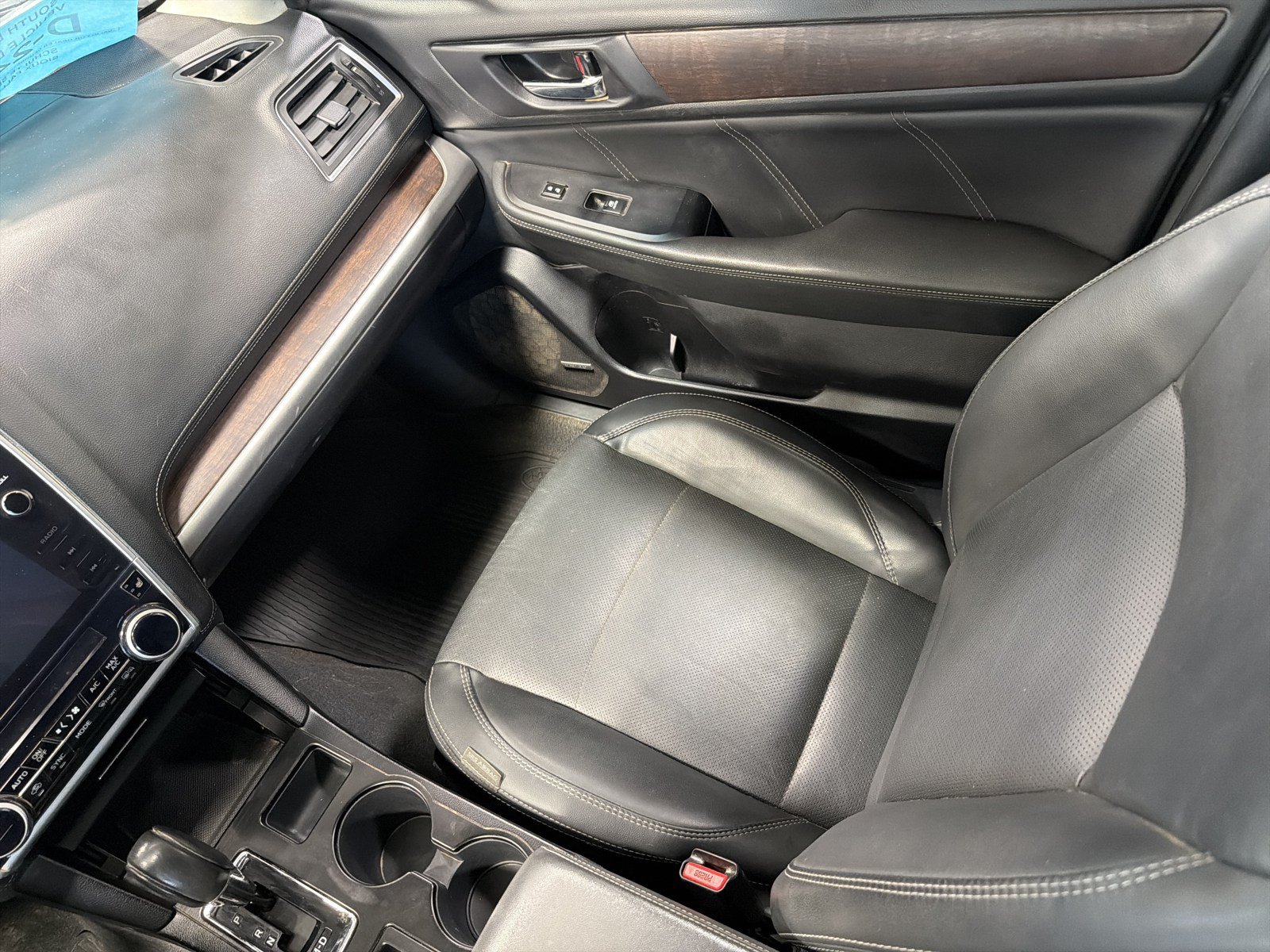 Used 2019 Subaru Outback 2.5i Limited AWD/4WD image 11