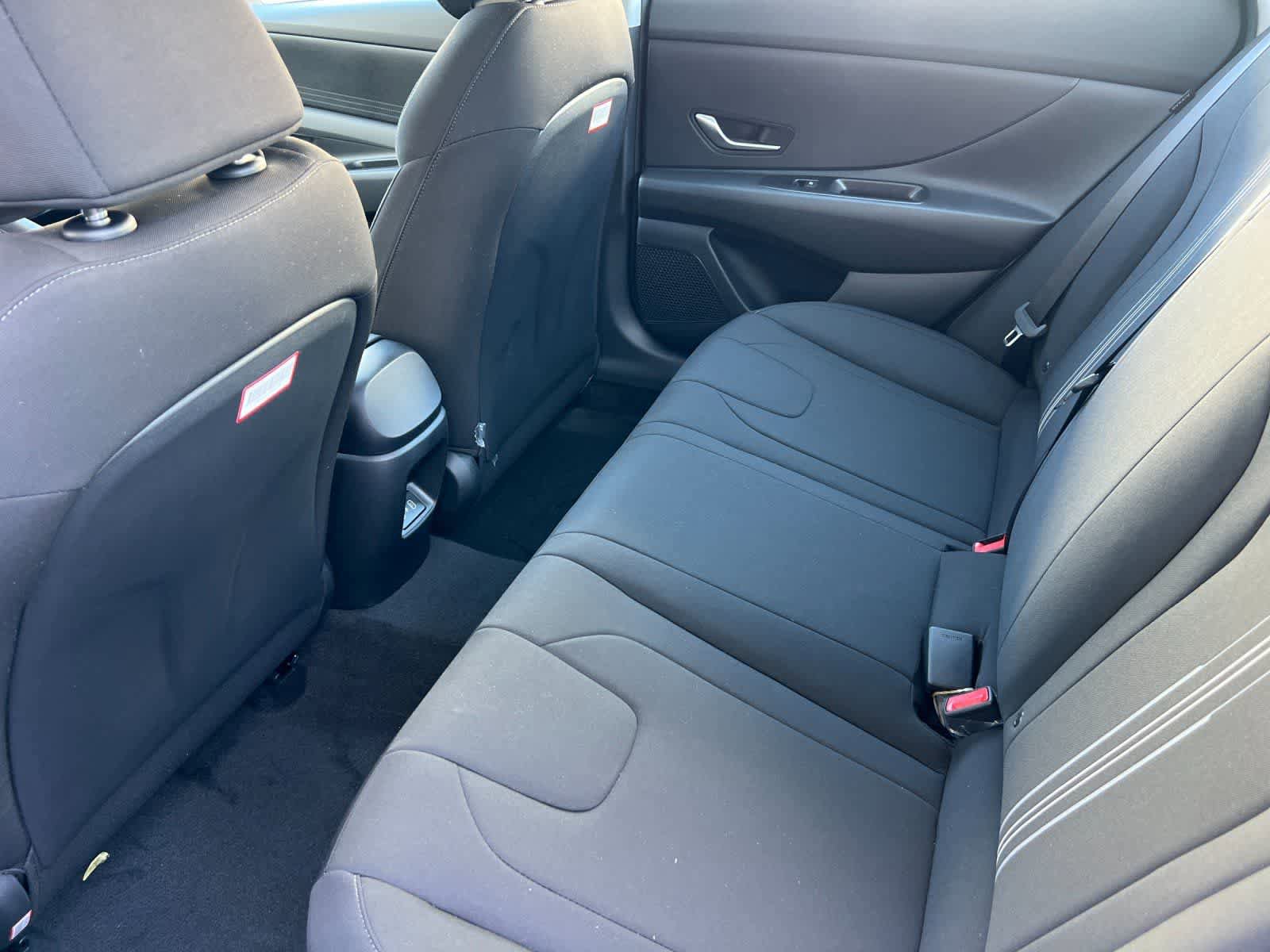 New 2025 Hyundai Elantra Blue FWD video 4