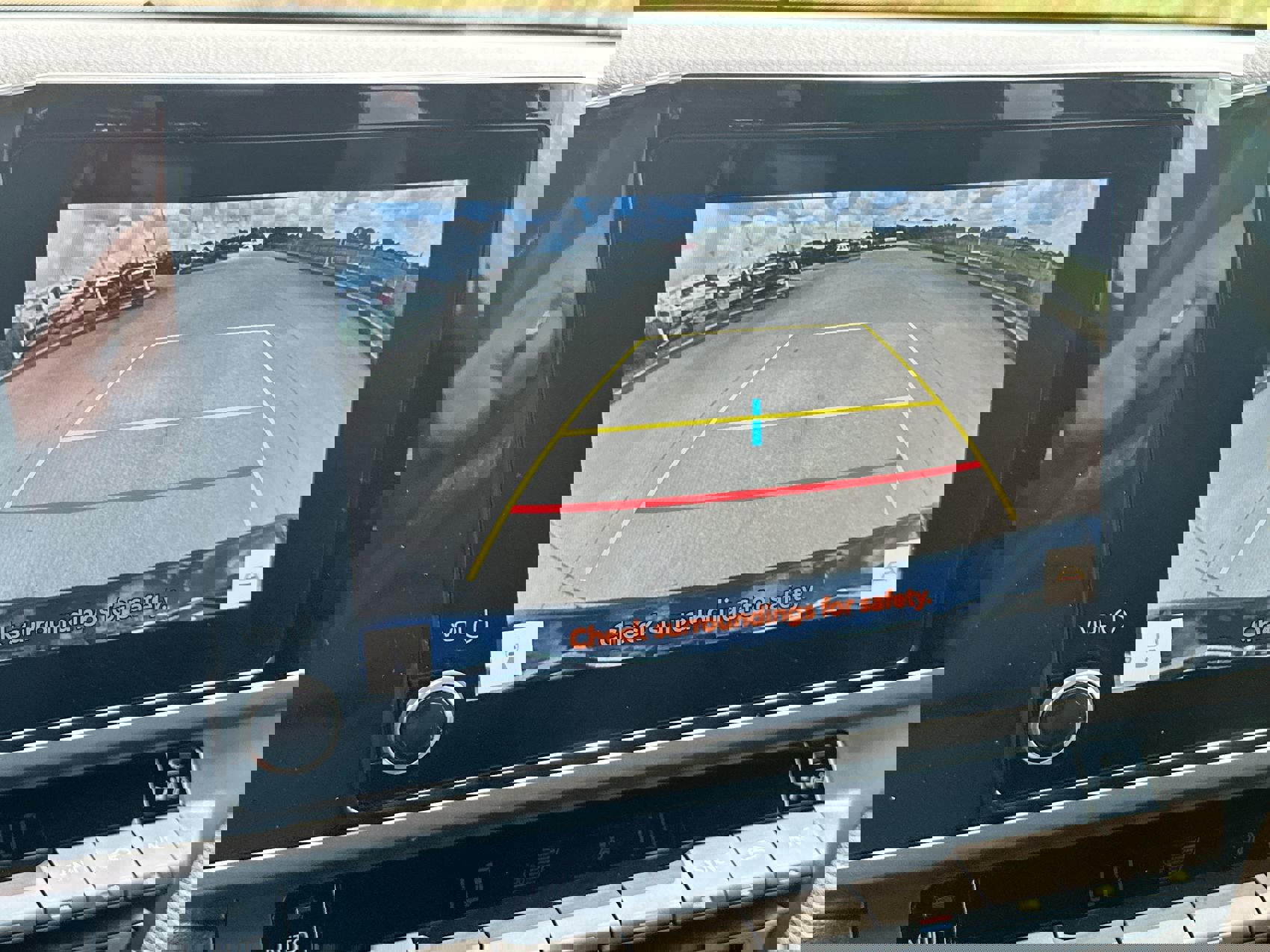 Used 2025 Toyota Camry SE image 17