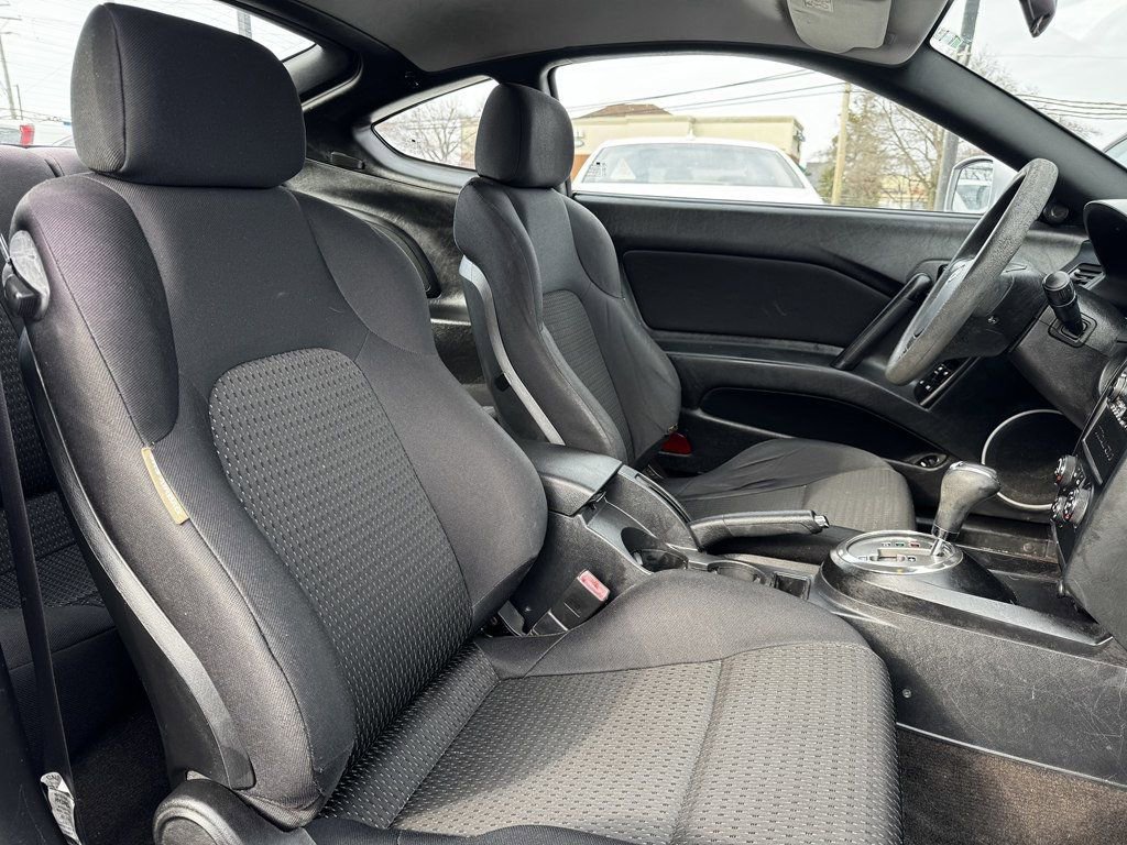 Used 2008 Hyundai Tiburon GS image 14