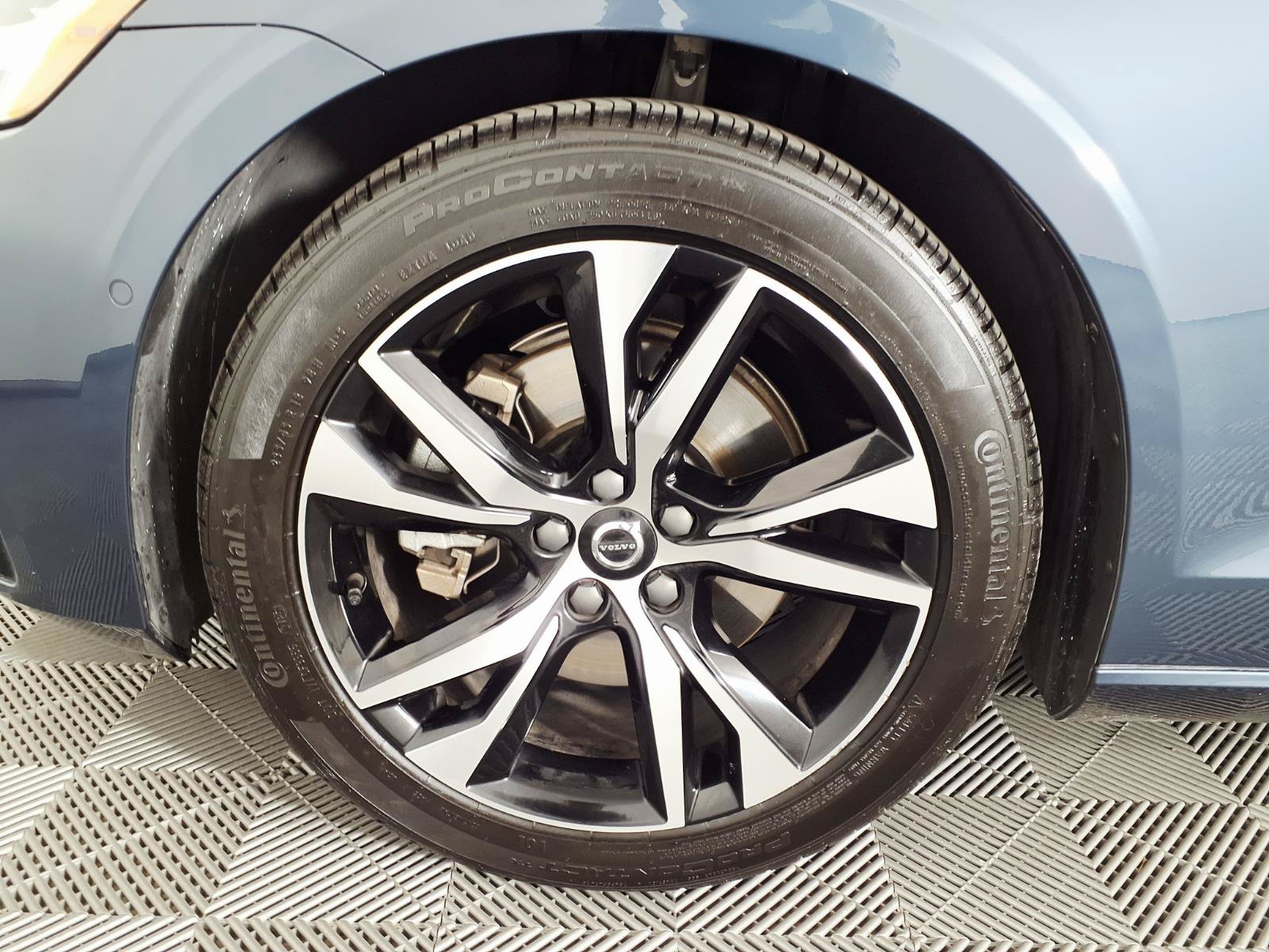 Used 2024 Volvo S60 B5 Plus AWD/4WD image 7