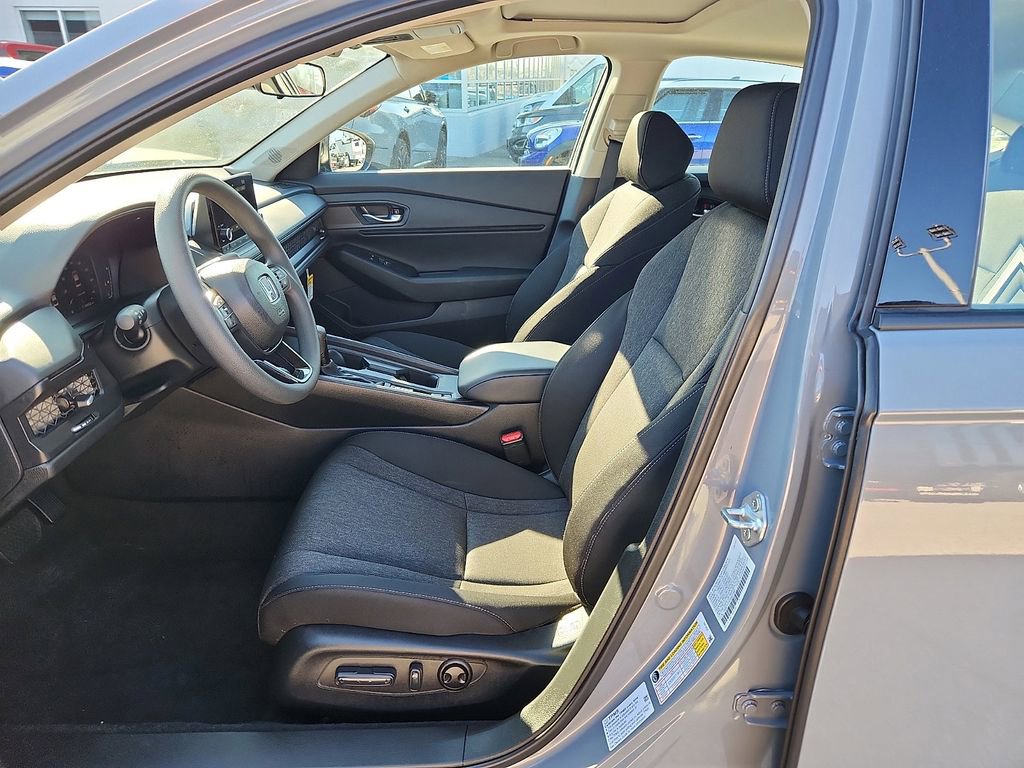 Certified 2025 Honda Accord SE image 8