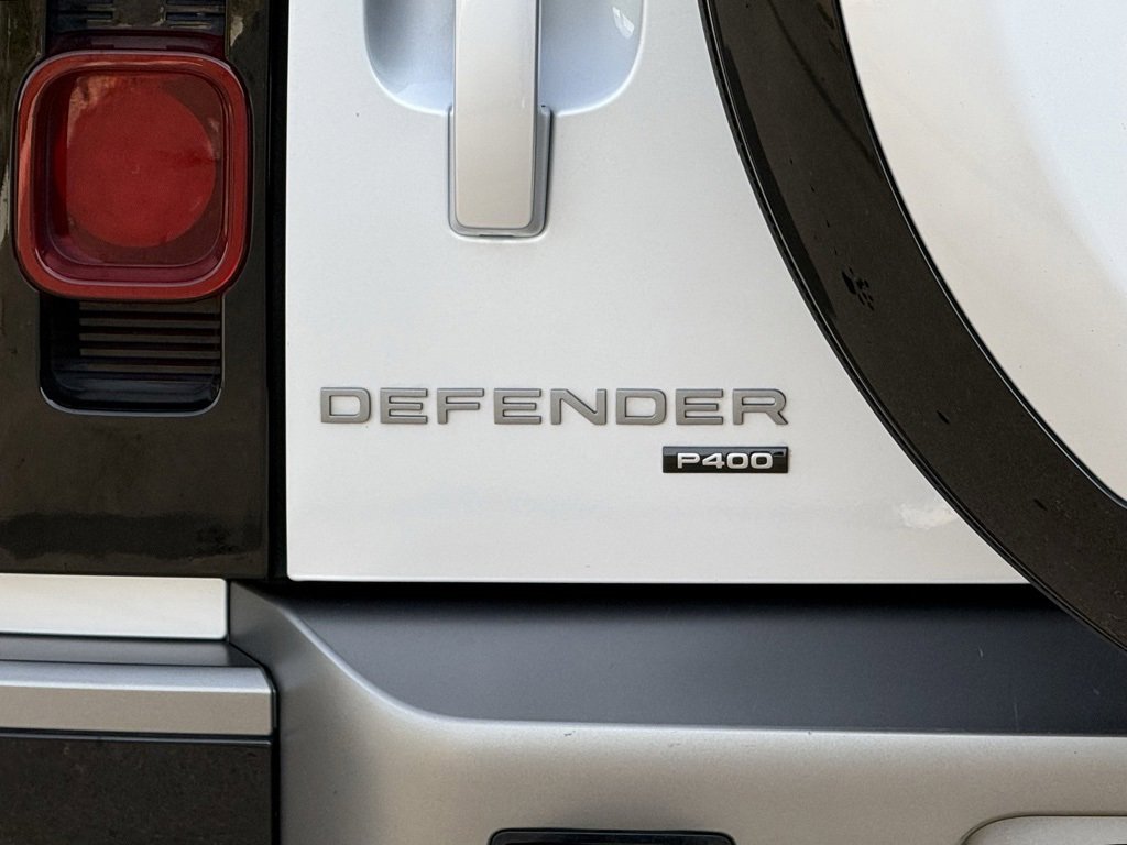 Certified 2023 Land Rover Defender 110 X-Dynamic SE image 37