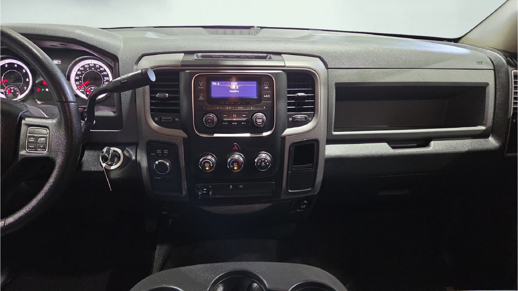 Used 2014 RAM 1500 ST AWD/4WD image 25