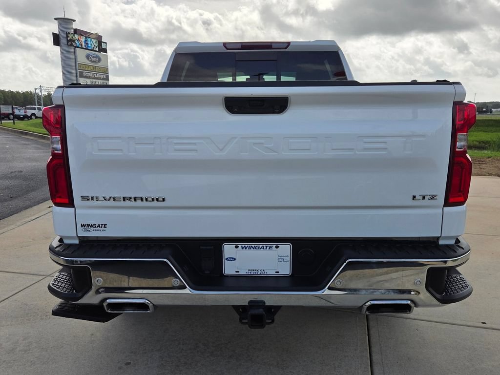 Used 2024 Chevrolet Silverado 1500 LTZ AWD/4WD image 10