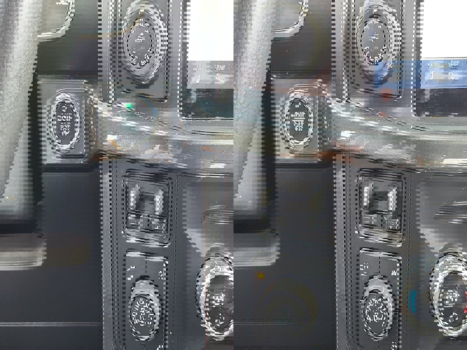 Certified 2021 Ford F150 XLT w/ Equipment Group 302A High image 28