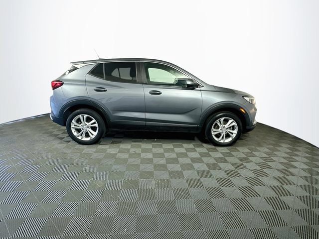 Used 2022 Buick Encore GX Preferred w/ Cold Weather Comfort Package AWD/4WD image 9