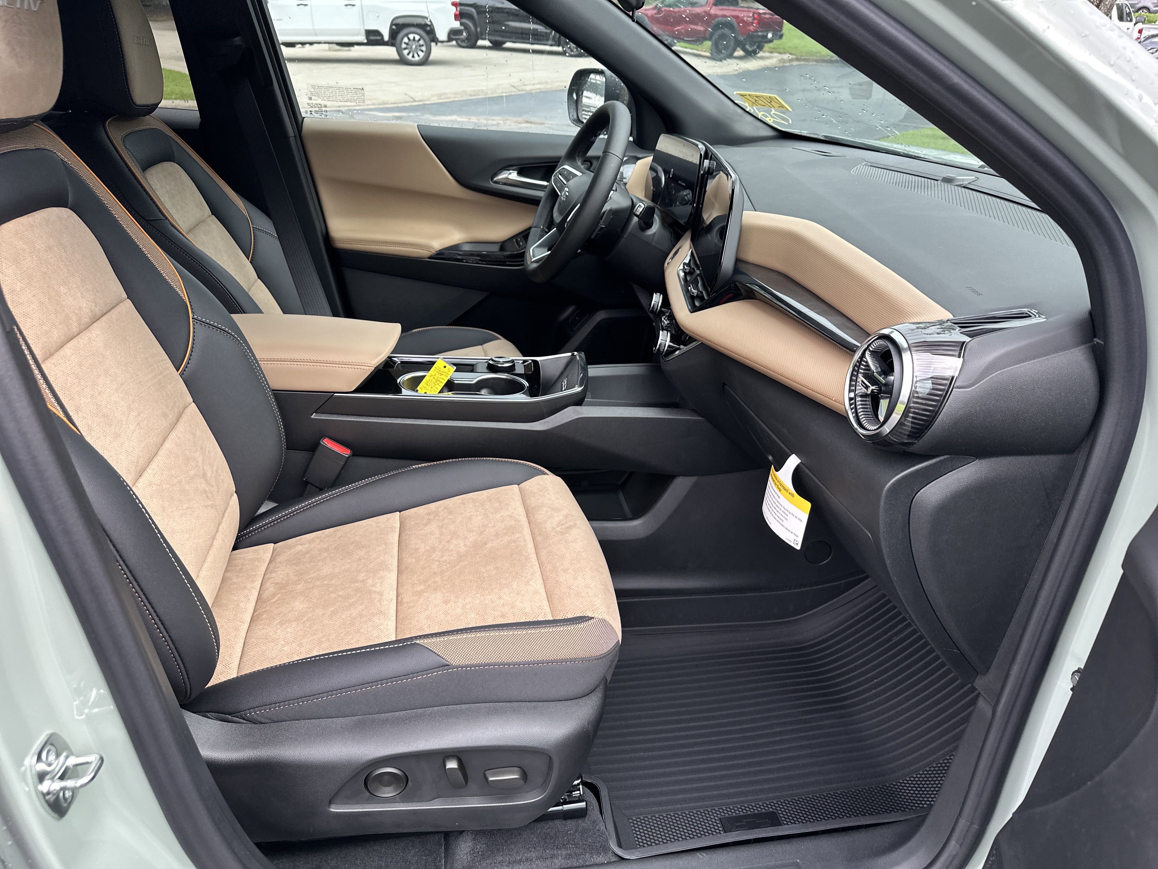 New 2026 Chevrolet Equinox ACTIV w/ Convenience Package III image 14