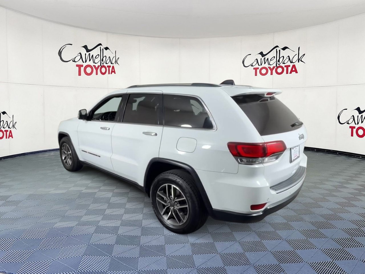 Used 2022 Jeep Grand Cherokee Limited RWD image 9