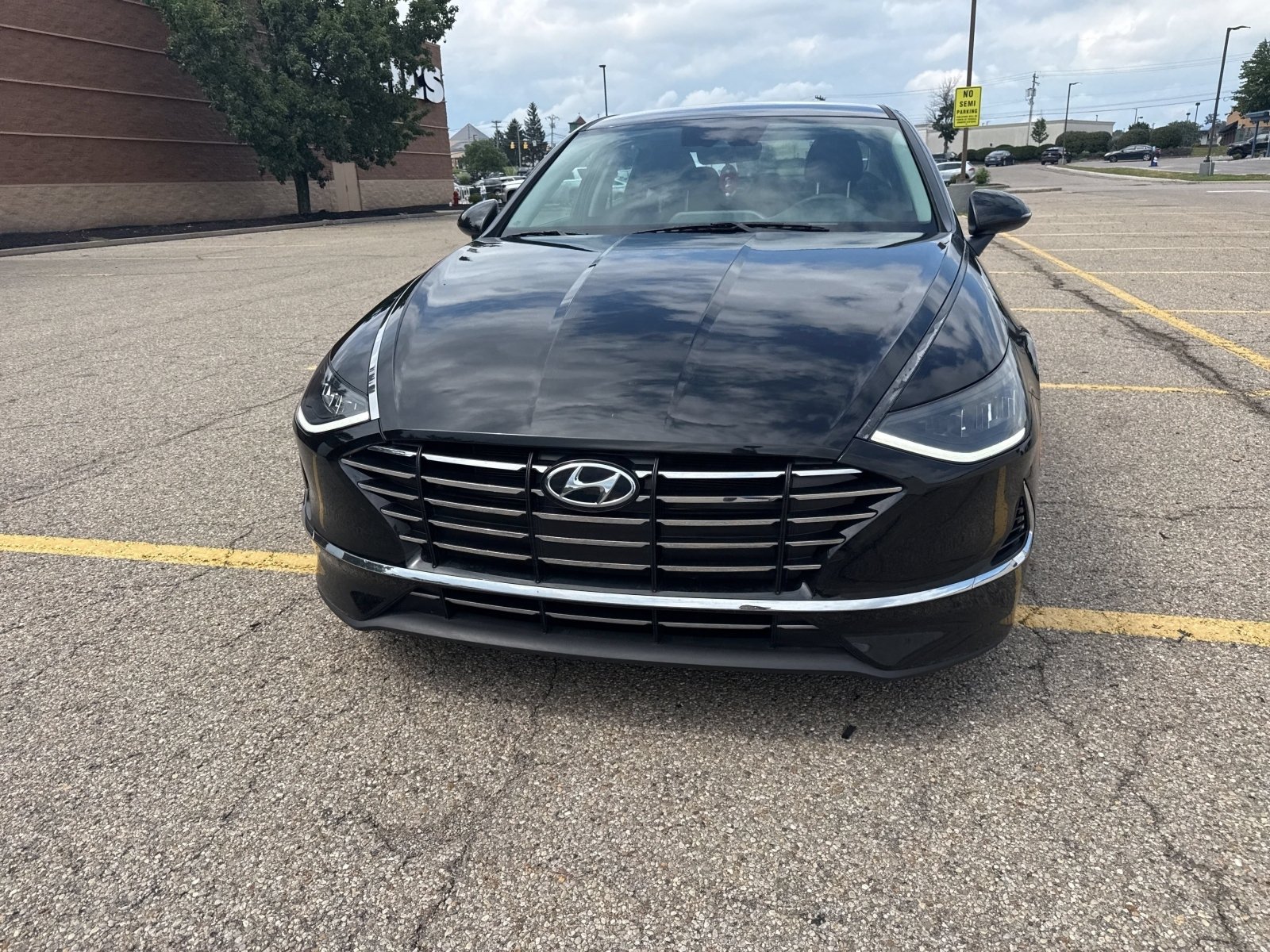 Used 2023 Hyundai Sonata SE FWD image 12