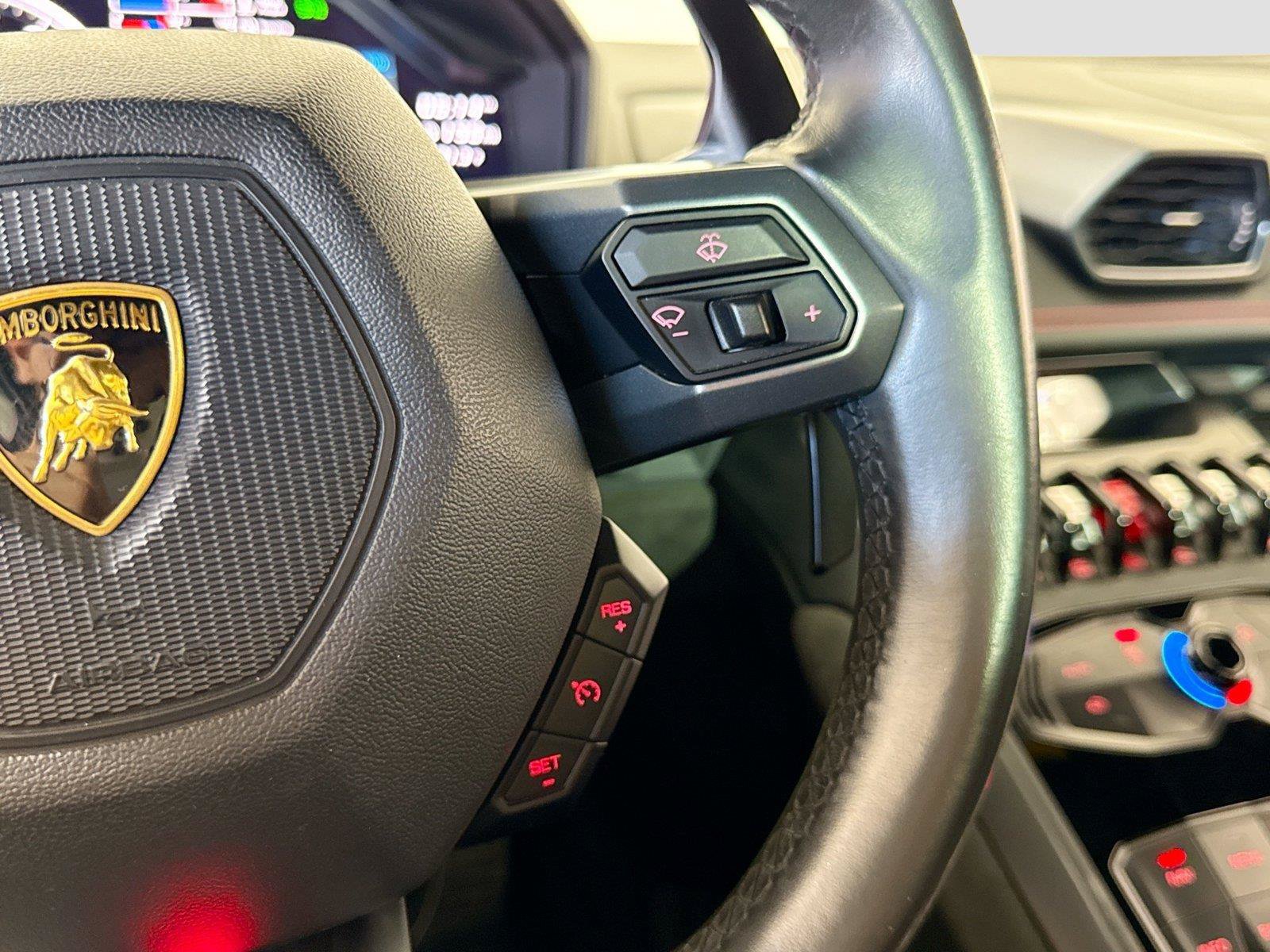 Used 2016 Lamborghini Huracan LP 580-2 RWD image 21