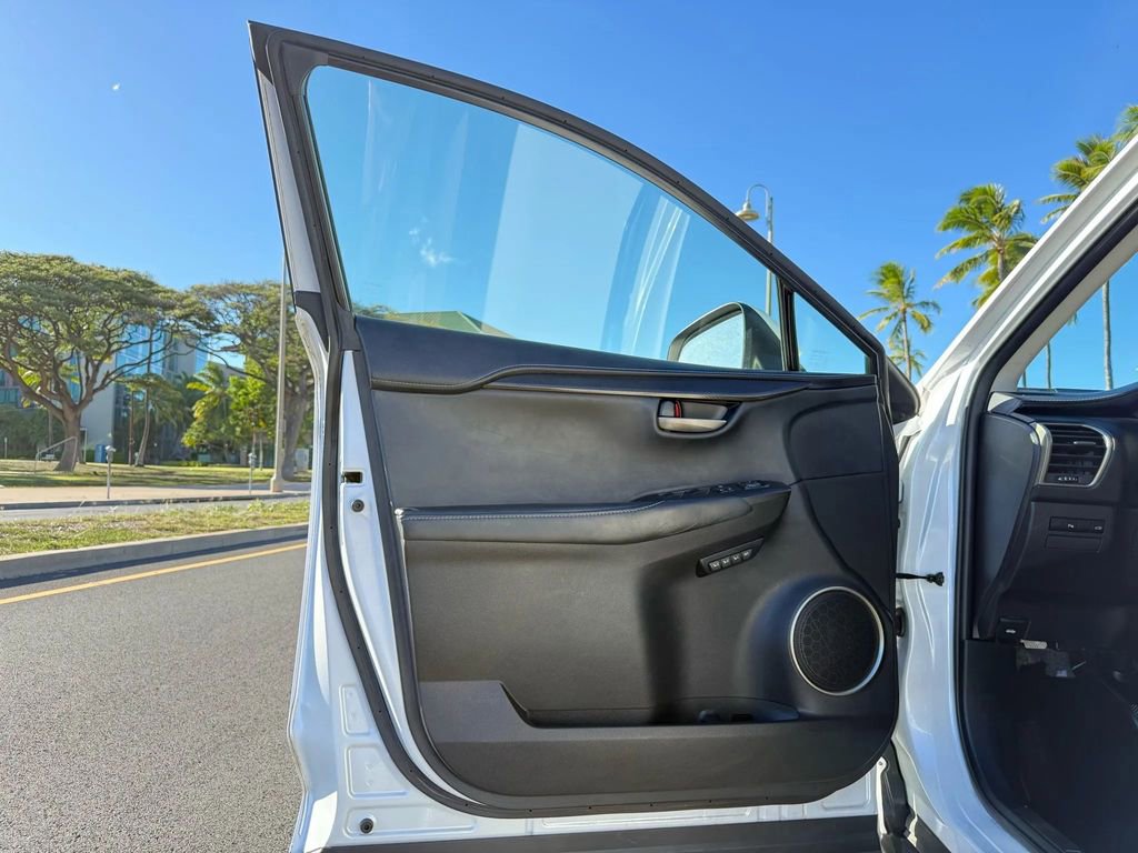 Used 2015 Lexus NX 300h FWD image 13