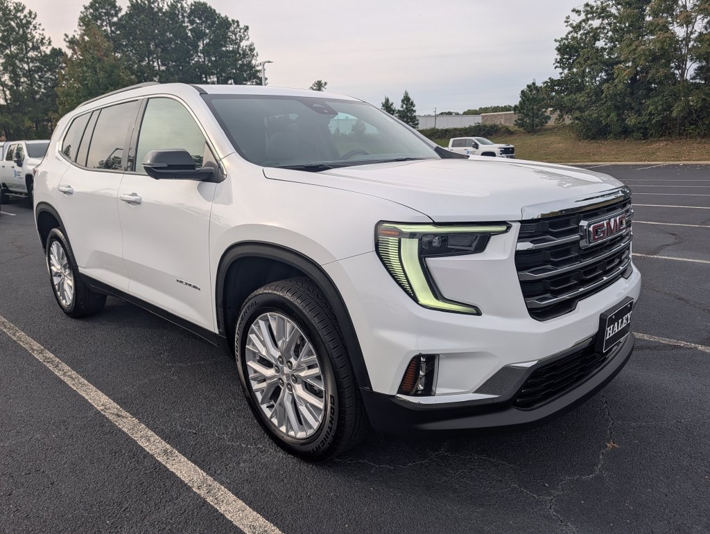 Used 2026 GMC Acadia Elevation w/ Elevation Premium Package