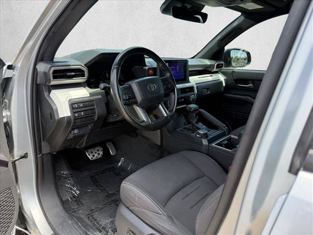 Used 2024 Toyota Tacoma TRD Sport AWD/4WD image 9