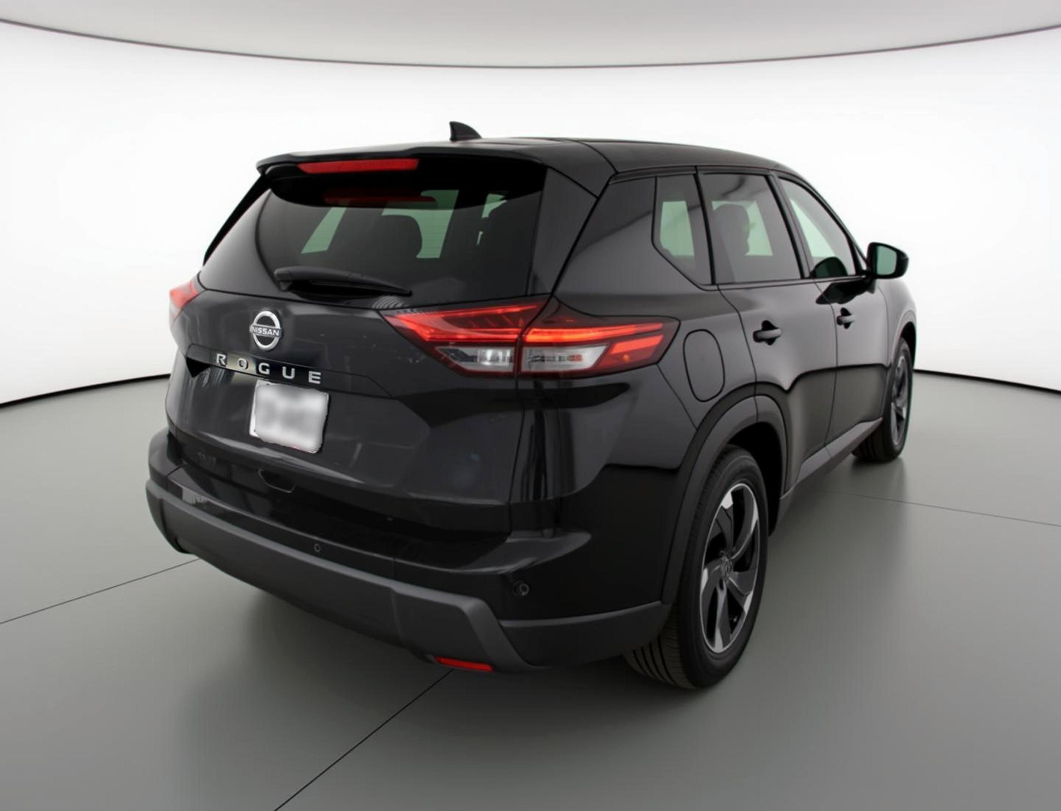 Used 2025 Nissan Rogue SV image 7